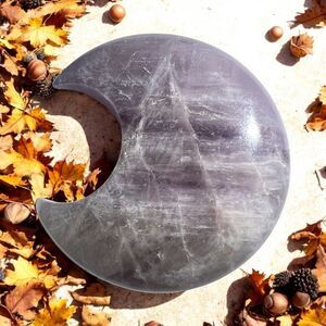 Amethyst Crystal Crescent Moon Carving‎ Meditation Stone